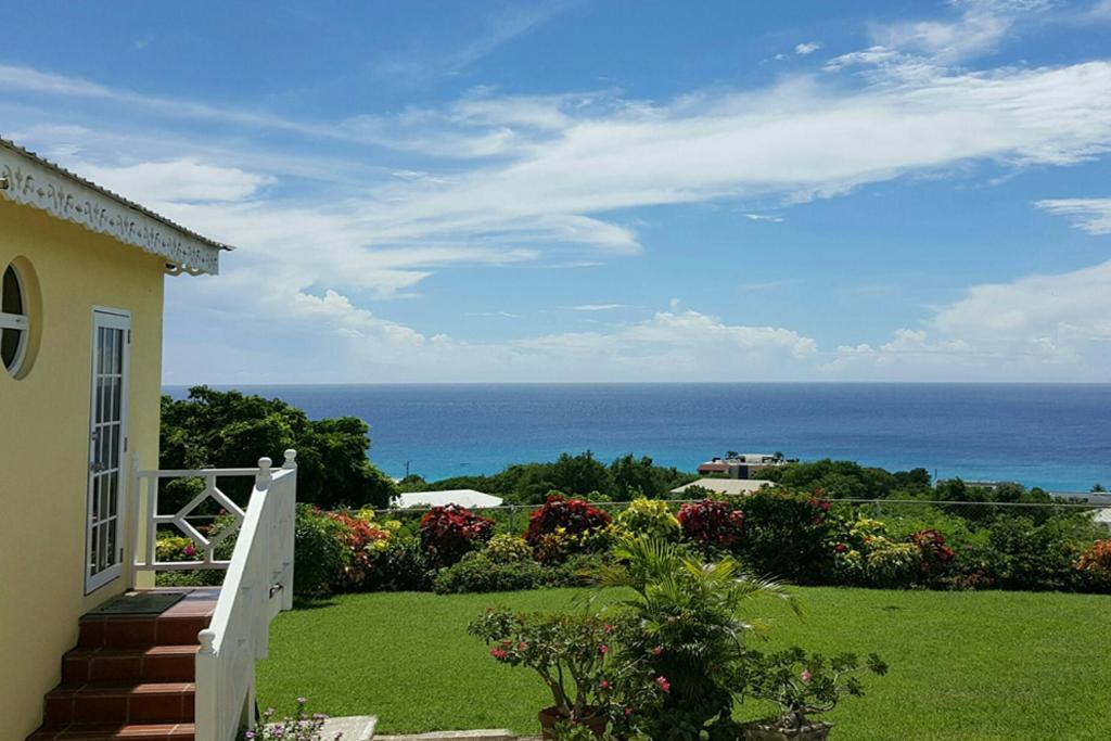 Spectacular Ocean View Retreat Apartment Сейнт Джеймс Екстериор снимка
